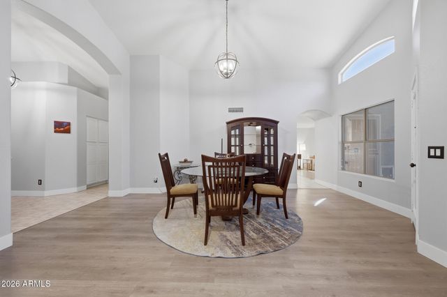 2153 E KEMPTON Road, Chandler, AZ 85225