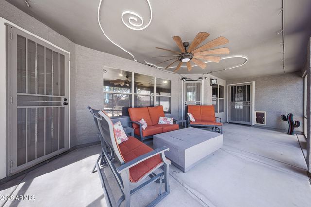 2153 E KEMPTON Road, Chandler, AZ 85225
