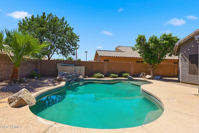 2153 E KEMPTON Road, Chandler, AZ 85225