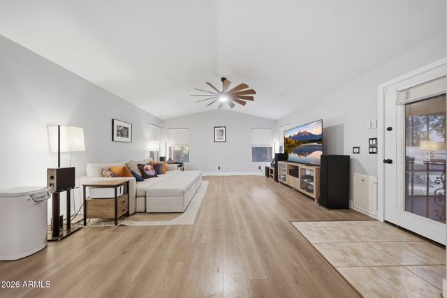 2153 E KEMPTON Road, Chandler, AZ 85225