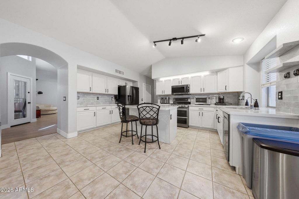 Image 9 of property listing at 2153 E KEMPTON Road, Chandler, AZ 85225