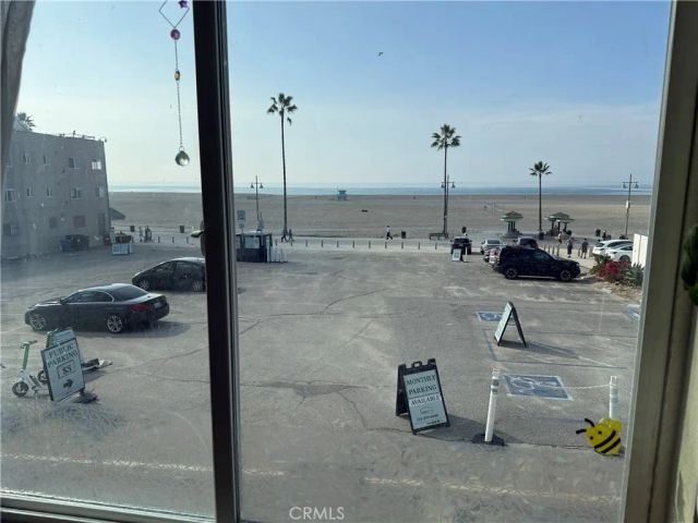 18 Sunset, Venice, CA 90291