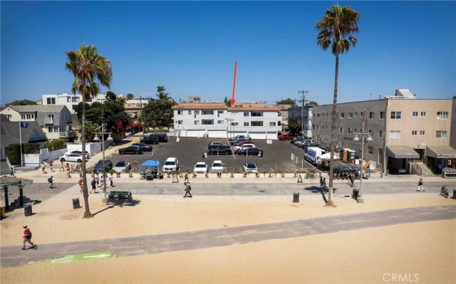 18 Sunset, Venice, CA 90291