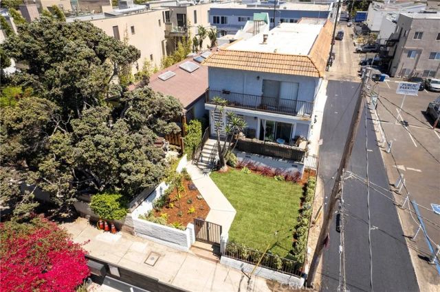 18 Sunset, Venice, CA 90291