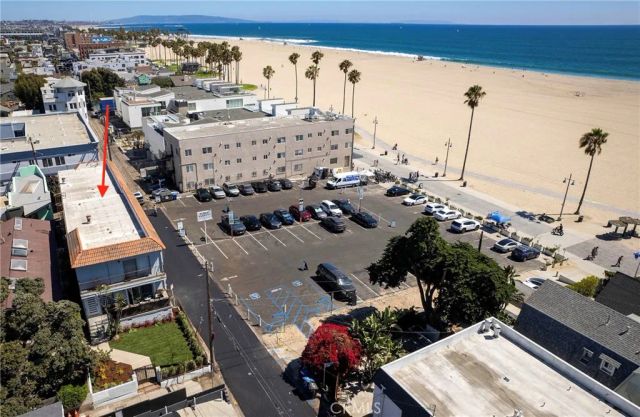 18 Sunset, Venice, CA 90291