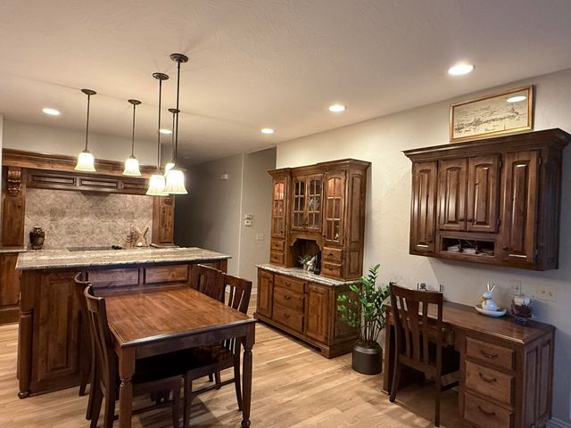 5341 S Woodfield Avenue, Springfield, MO 65810