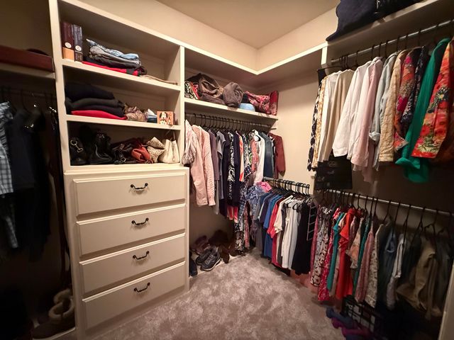 5341 S Woodfield Avenue, Springfield, MO 65810