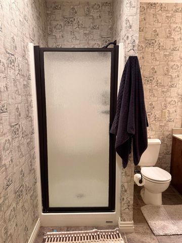 5341 S Woodfield Avenue, Springfield, MO 65810