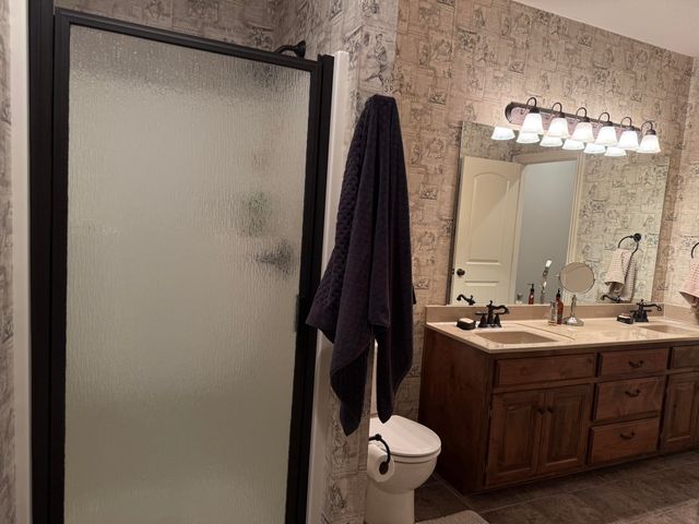 5341 S Woodfield Avenue, Springfield, MO 65810