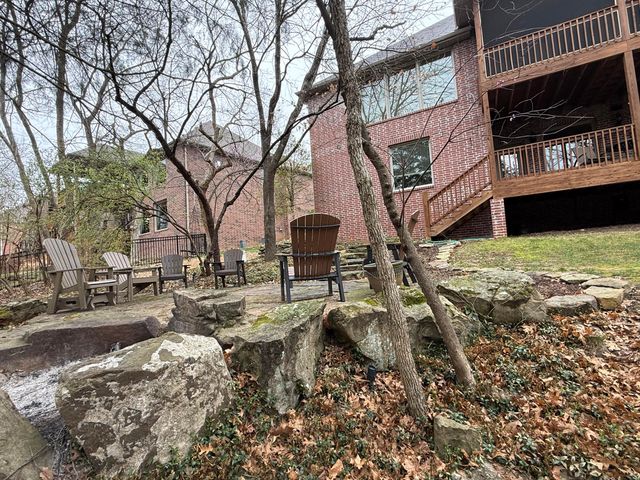 5341 S Woodfield Avenue, Springfield, MO 65810