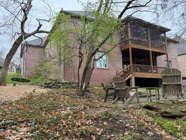 5341 S Woodfield Avenue, Springfield, MO 65810