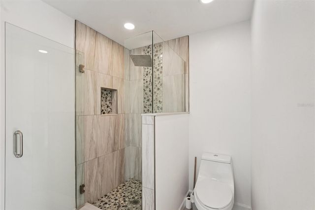 5385 DOMINICA CIRCLE, Sarasota, FL 34233