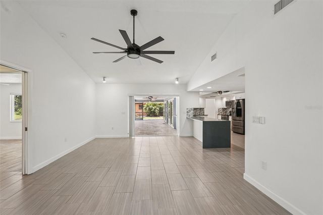 5385 DOMINICA CIRCLE, Sarasota, FL 34233