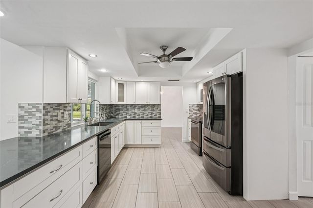 5385 DOMINICA CIRCLE, Sarasota, FL 34233