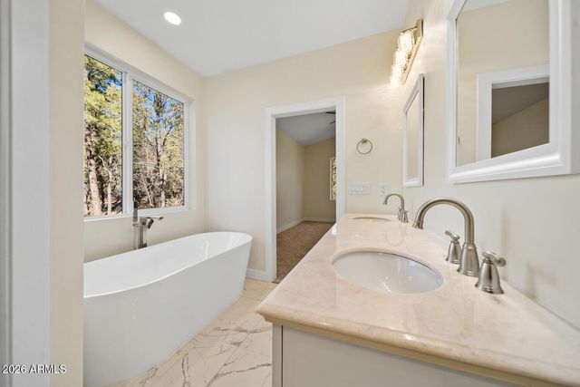 2407 N Cimatario Drive, Lakeside, AZ 85929