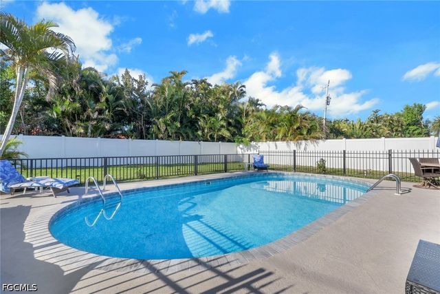 752 Coral DR, Cape Coral, FL 33904