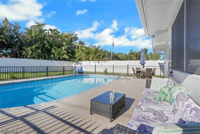 752 Coral DR, Cape Coral, FL 33904