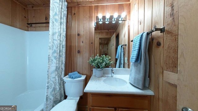505 Long Mountain Drive, Lakemont, GA 30552