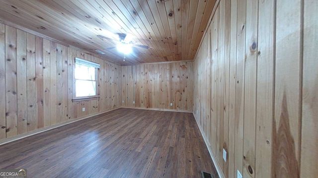 505 Long Mountain Drive, Lakemont, GA 30552