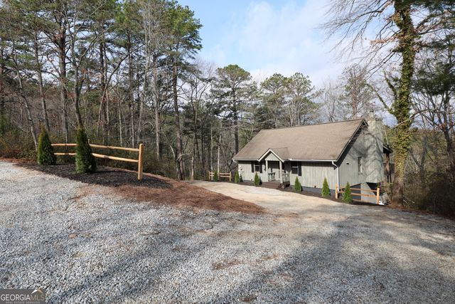 505 Long Mountain Drive, Lakemont, GA 30552