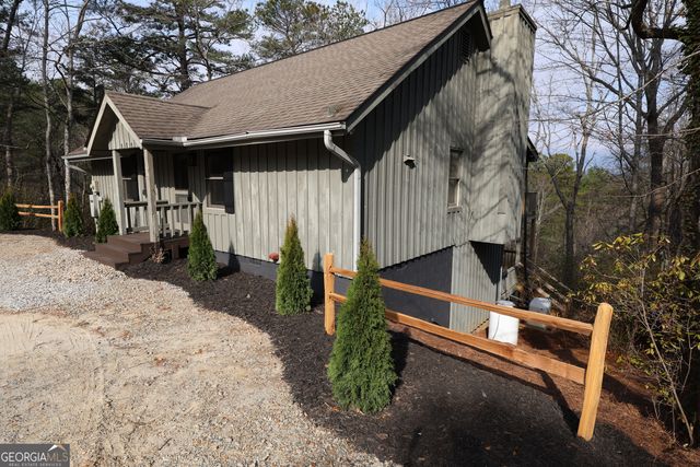505 Long Mountain Drive, Lakemont, GA 30552