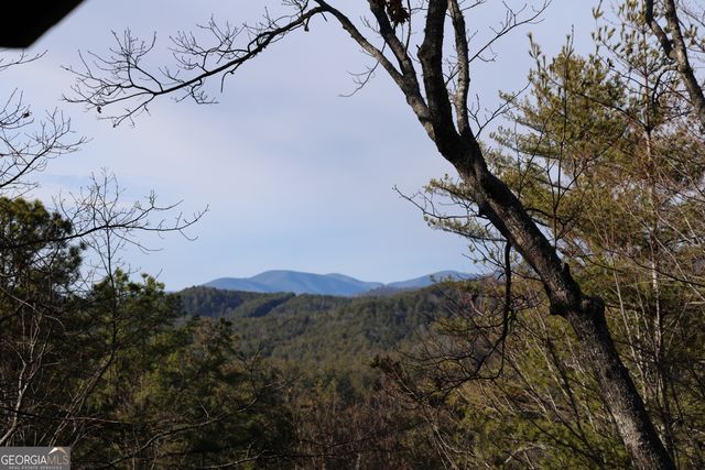 505 Long Mountain Drive, Lakemont, GA 30552