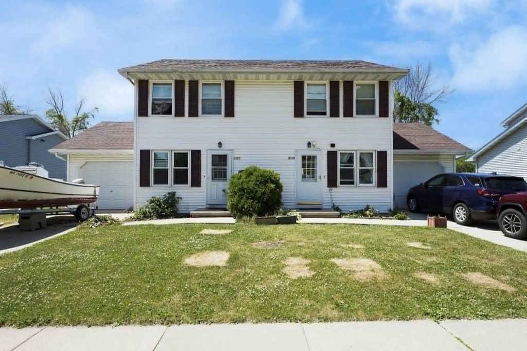 2551 CLOVER STREET, Oshkosh, WI 54901