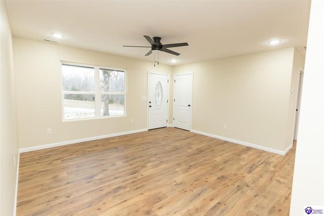 155 Rambling Ridge, Brandenburg, KY 40108