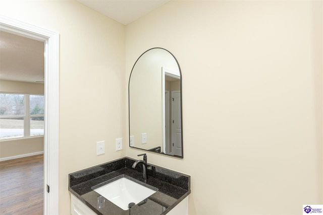 155 Rambling Ridge, Brandenburg, KY 40108