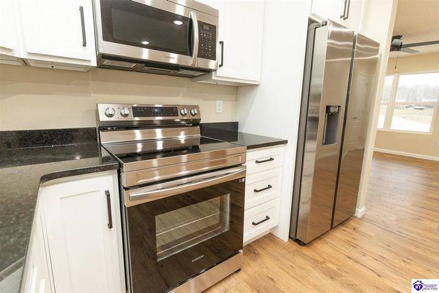 155 Rambling Ridge, Brandenburg, KY 40108