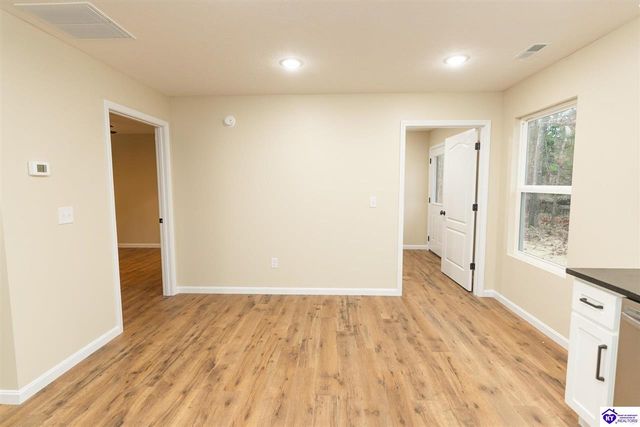 155 Rambling Ridge, Brandenburg, KY 40108