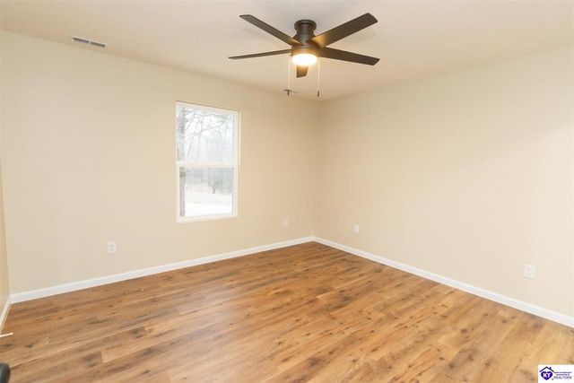 155 Rambling Ridge, Brandenburg, KY 40108