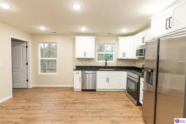 155 Rambling Ridge, Brandenburg, KY 40108