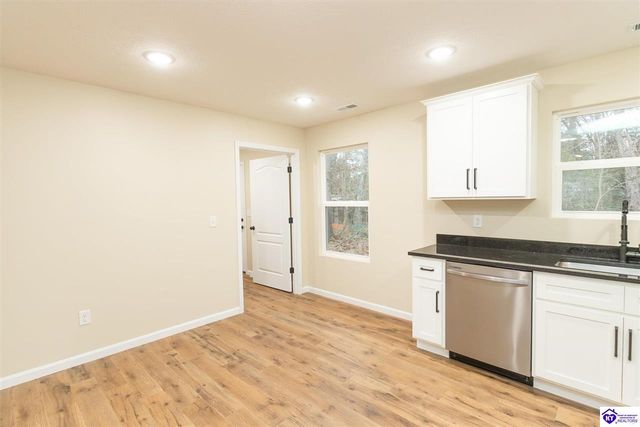 155 Rambling Ridge, Brandenburg, KY 40108