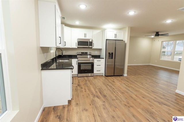 155 Rambling Ridge, Brandenburg, KY 40108