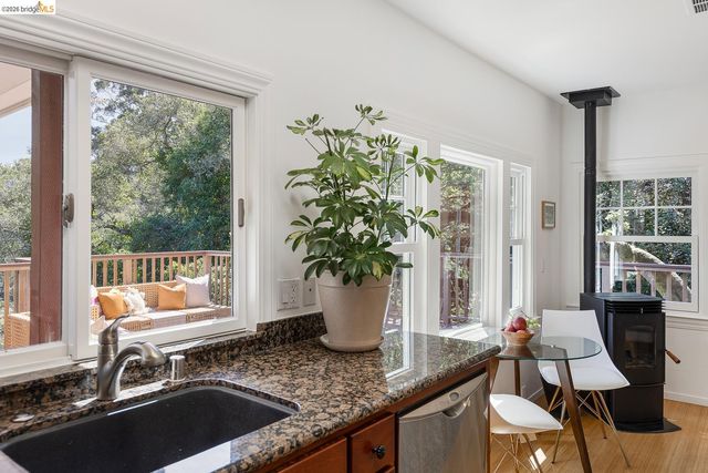 5430 Estates DR, Oakland, CA 94618