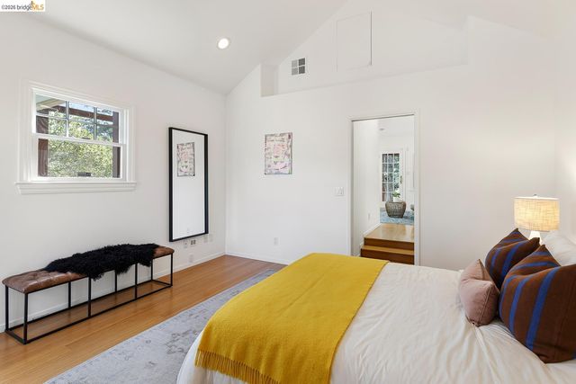 5430 Estates DR, Oakland, CA 94618