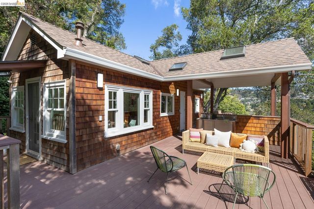 5430 Estates DR, Oakland, CA 94618