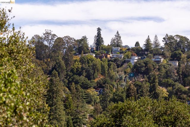 5430 Estates DR, Oakland, CA 94618