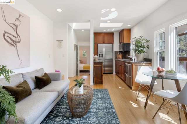 5430 Estates DR, Oakland, CA 94618