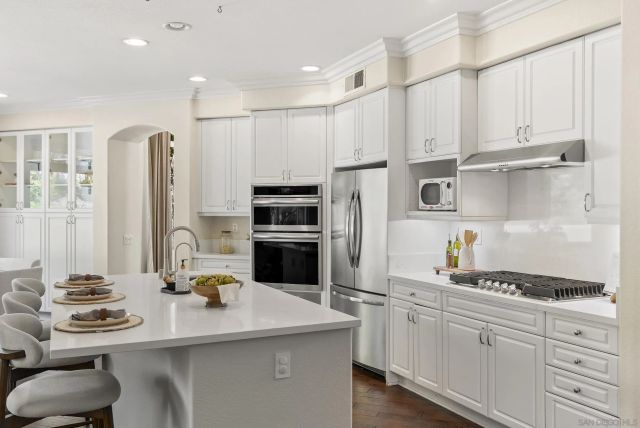 7312 Binnacle Dr, Carlsbad, CA 92011