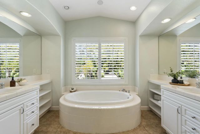 7312 Binnacle Dr, Carlsbad, CA 92011