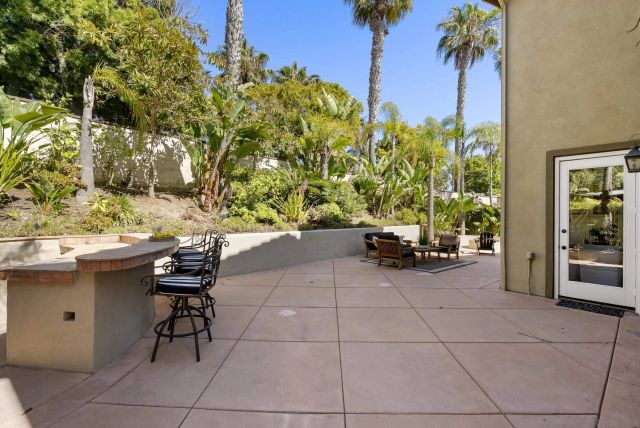 7312 Binnacle Dr, Carlsbad, CA 92011