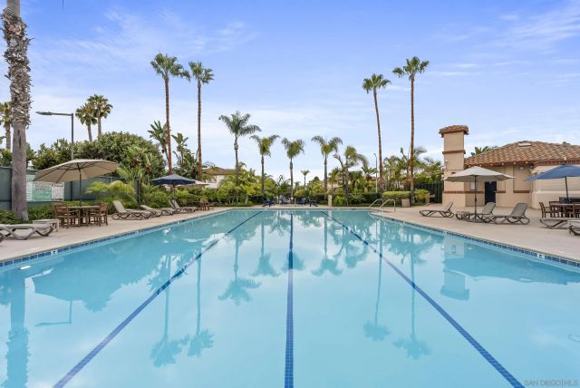 7312 Binnacle Dr, Carlsbad, CA 92011