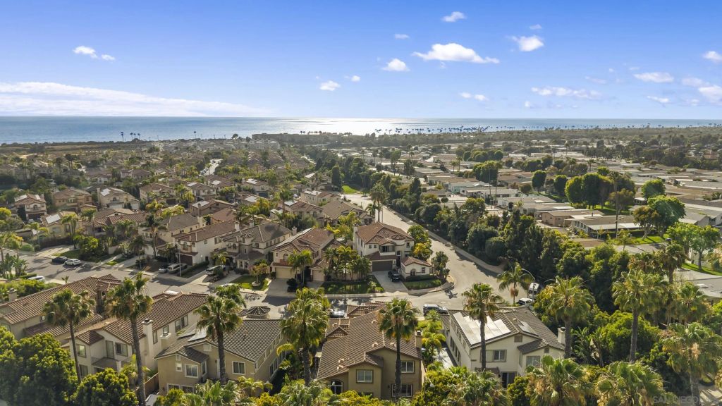 7312 Binnacle Dr, Carlsbad, CA 92011