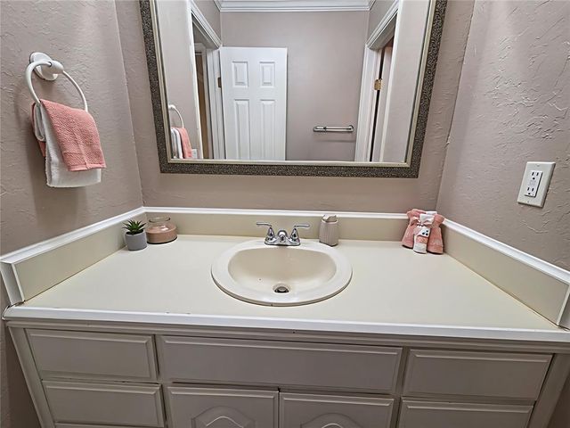 832 Red Bird Lane, Norman, OK 73072