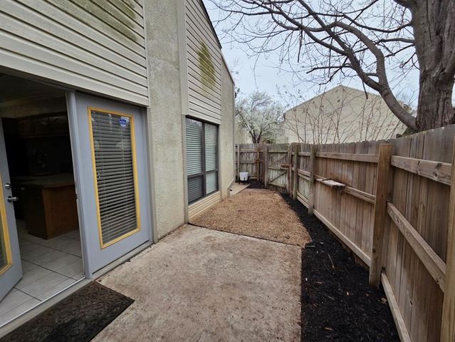 832 Red Bird Lane, Norman, OK 73072