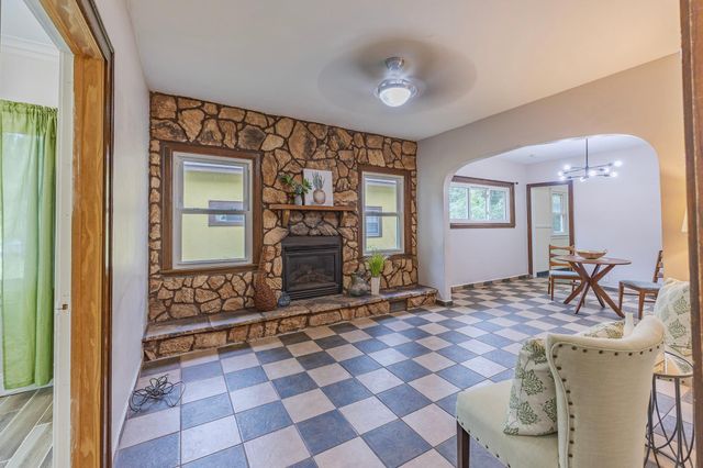 4016 26th Avenue S, Minneapolis, MN 55406