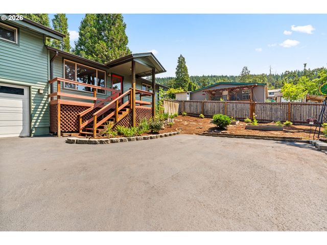 537 S 71ST St, Springfield, OR 97478