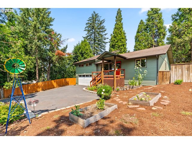 537 S 71ST St, Springfield, OR 97478